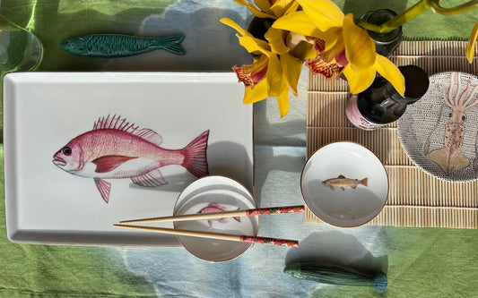 Porzellanschälchen mit Fisch rot