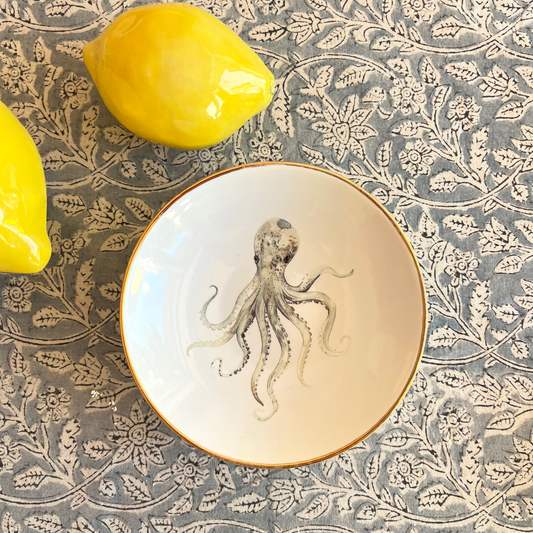 Porzellanschälchen mit Oktopus- Motiv und Goldrand.