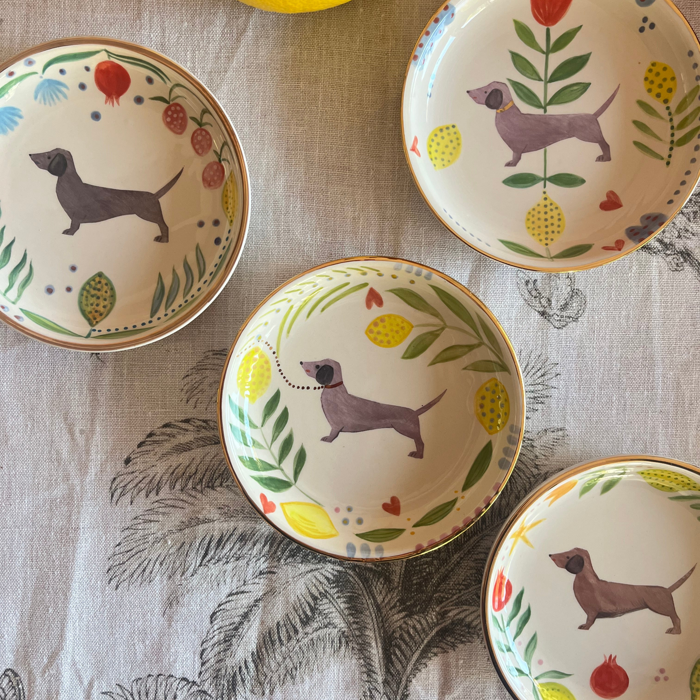 Keramikschale mit Dackelmotiv & Zitronen