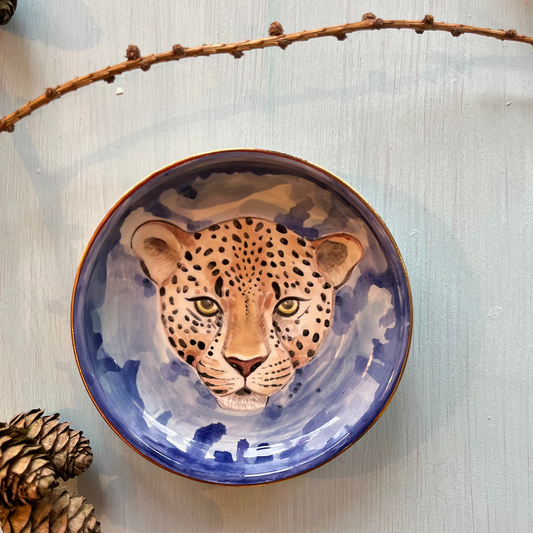 Keramikschale mit Leopard, blau