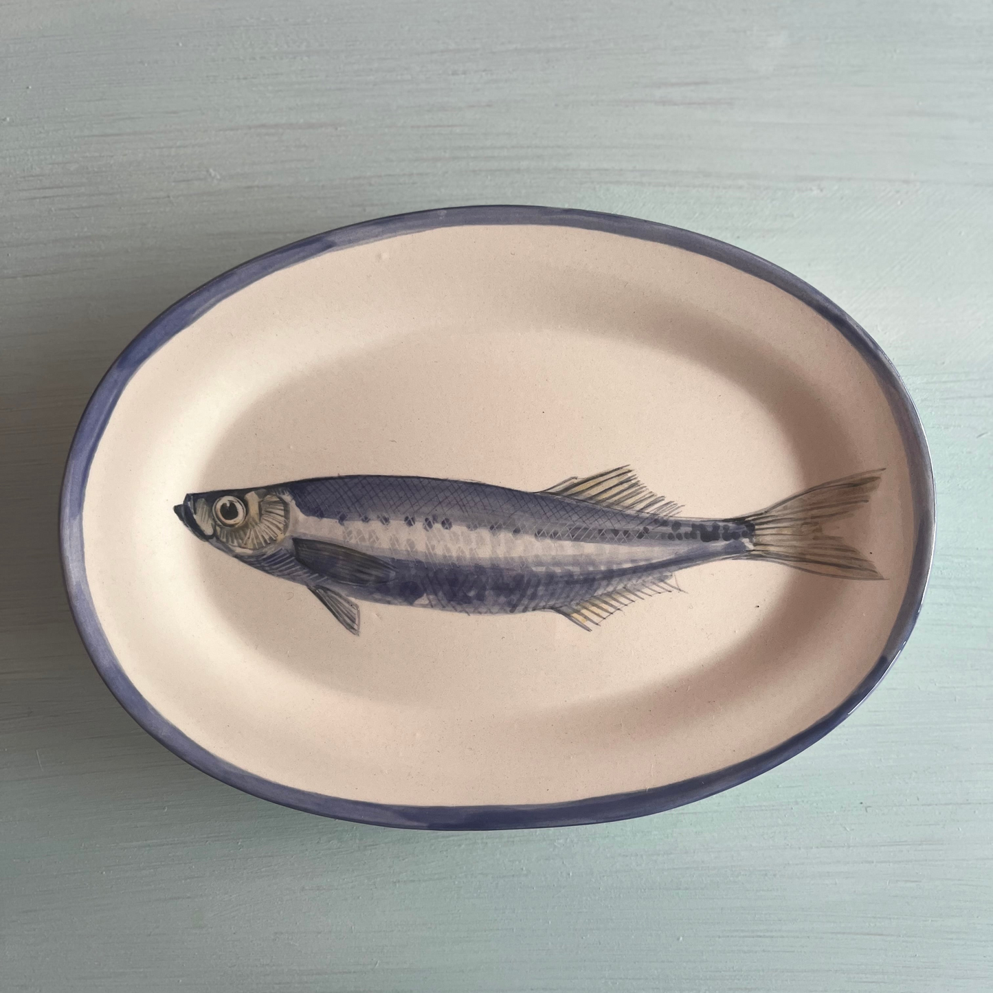Keramikteller mit Sardinen Motiv