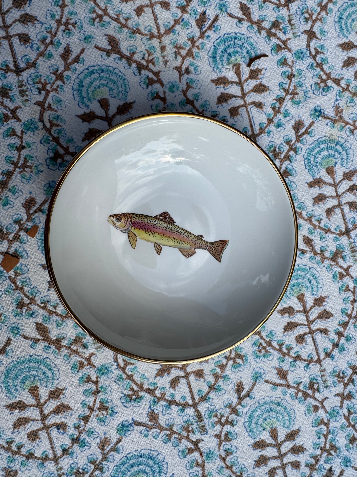 Porzellanschälchen mit Goldrand "Regenbogenforelle"
