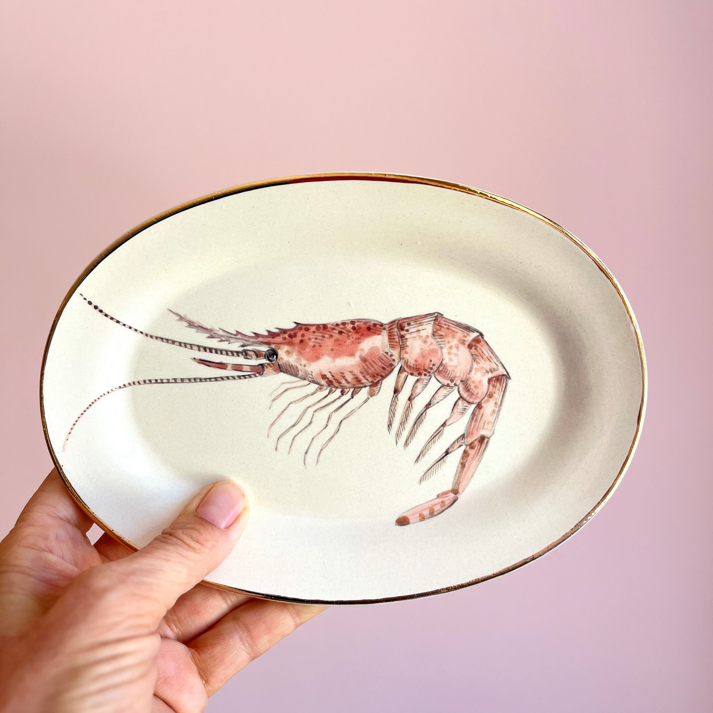 Keramikteller mit Garnelen-Motiv und Goldrand